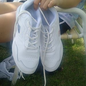 Cheer shoes